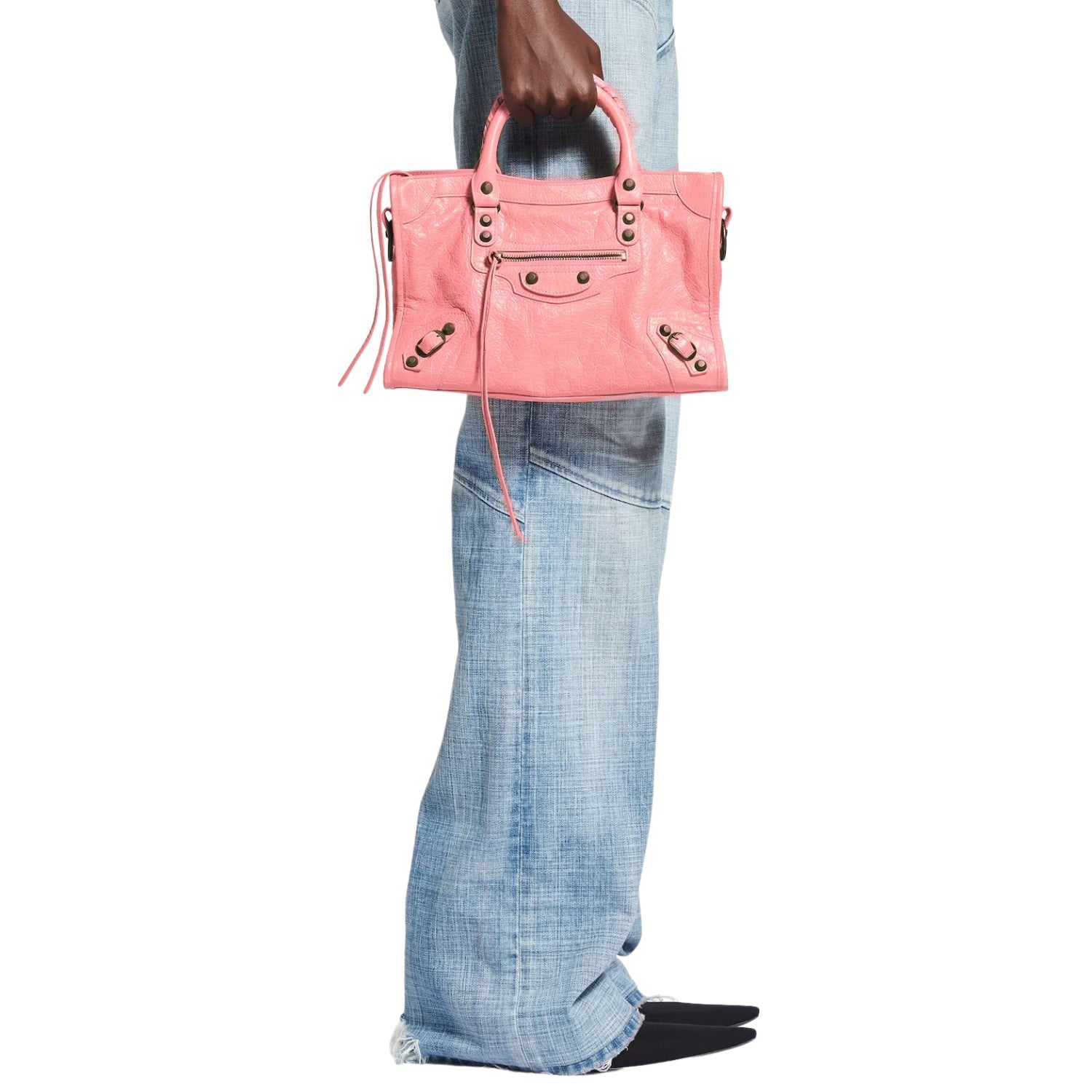 Luxury-inspired city handbag in pink – fashionable women’s bag