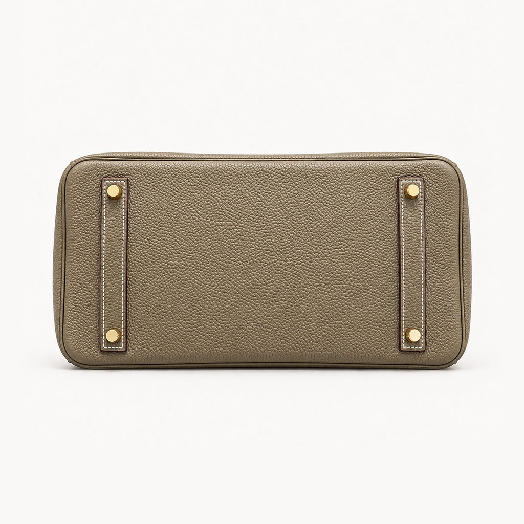 Classic 30 togo leather tote in dark khaki, base view with four protective feet