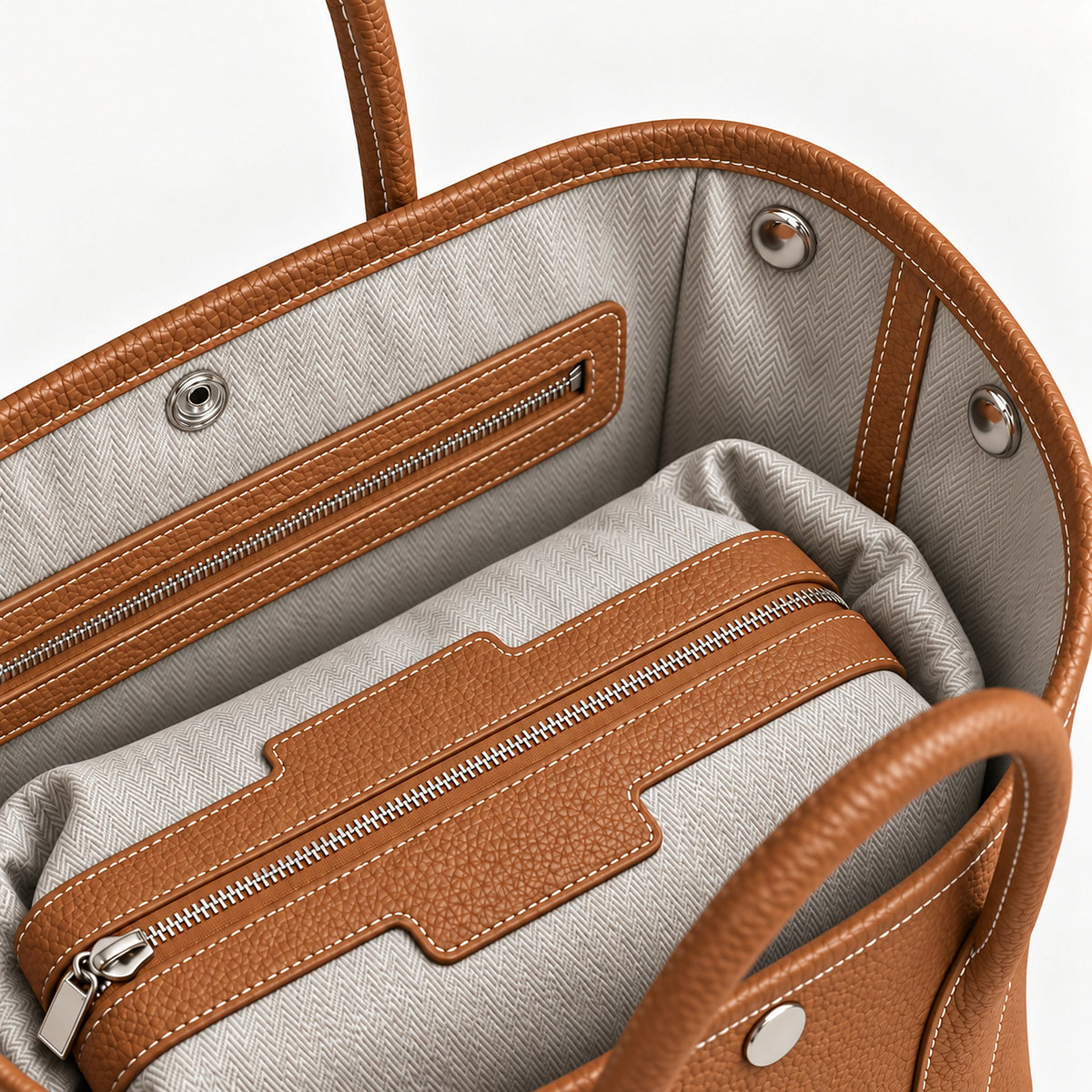 Weekday Tote Medium 30 cm open-top tote in brown, interior view with canvas lining and zip pocket