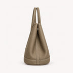 Weekday Tote Medium 30 cm open-top tote in khaki, side view