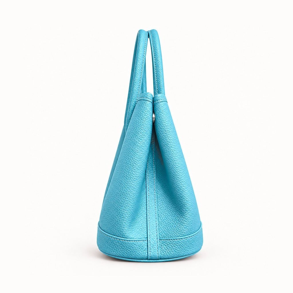 Weekday Tote Medium 30 cm open-top tote in sky blue, side view