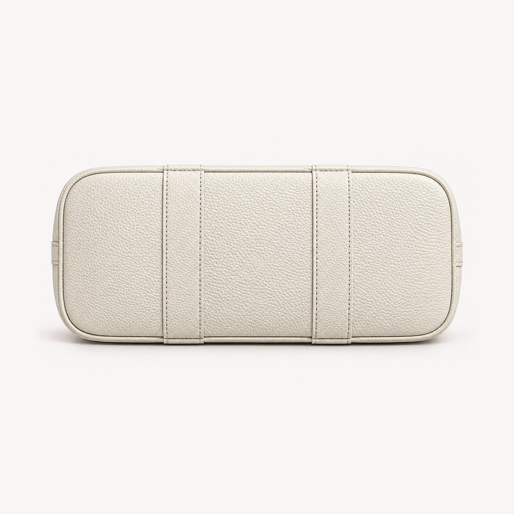 Weekday Tote Medium 30 cm open-top tote in white, base view